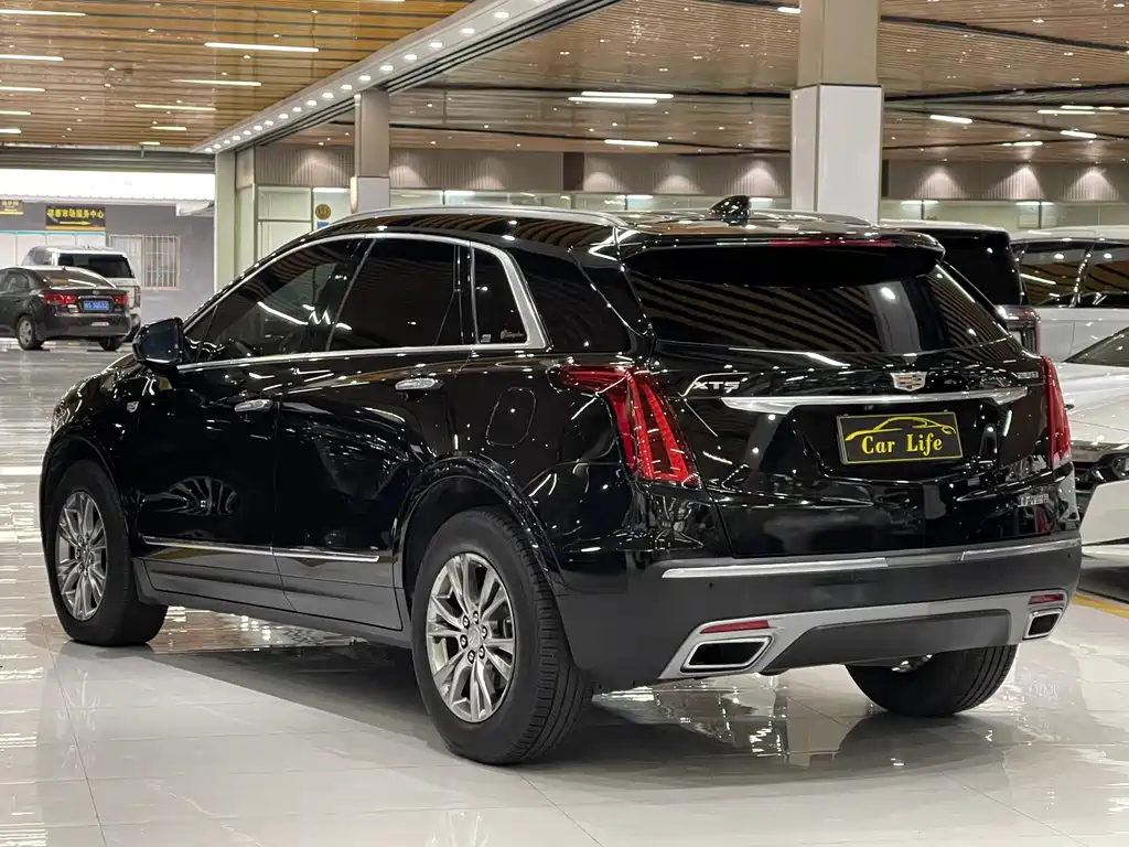 Cadillac XT5 2019 — фото 15