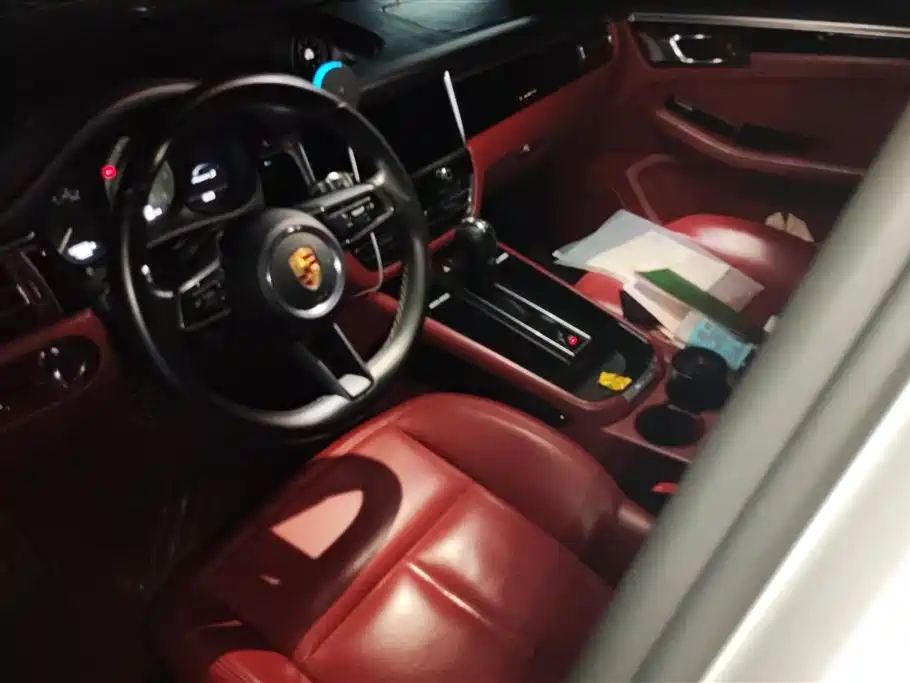 Porsche Macan 2022 — фото 12