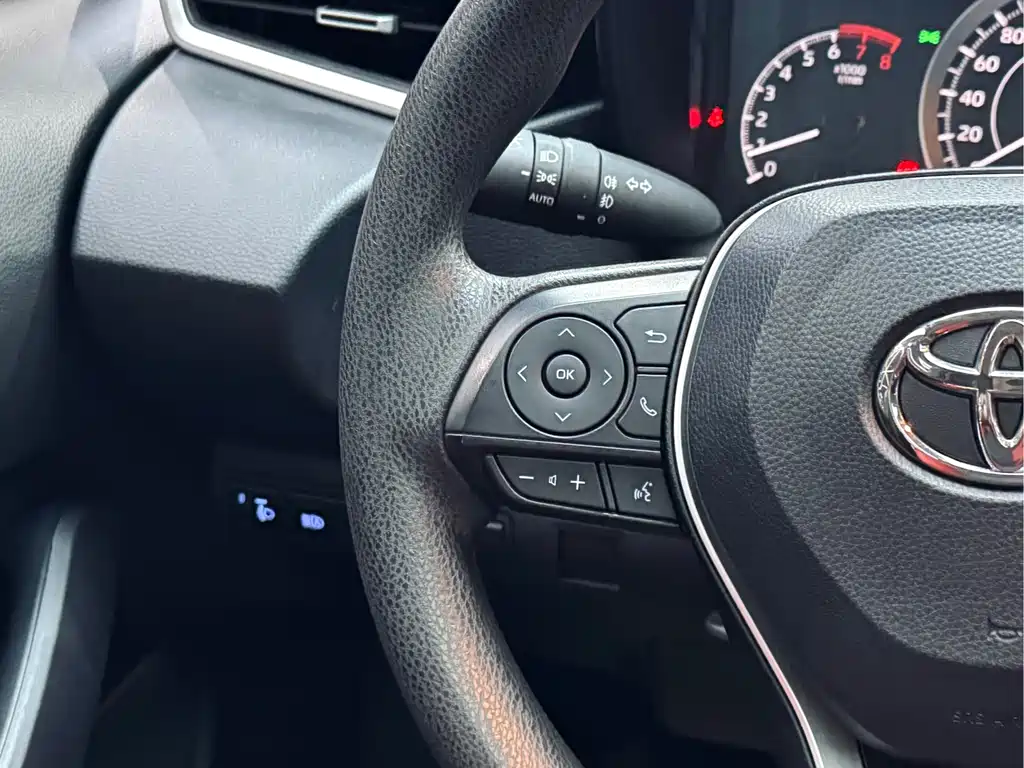 Toyota Corolla 2022 — фото 18