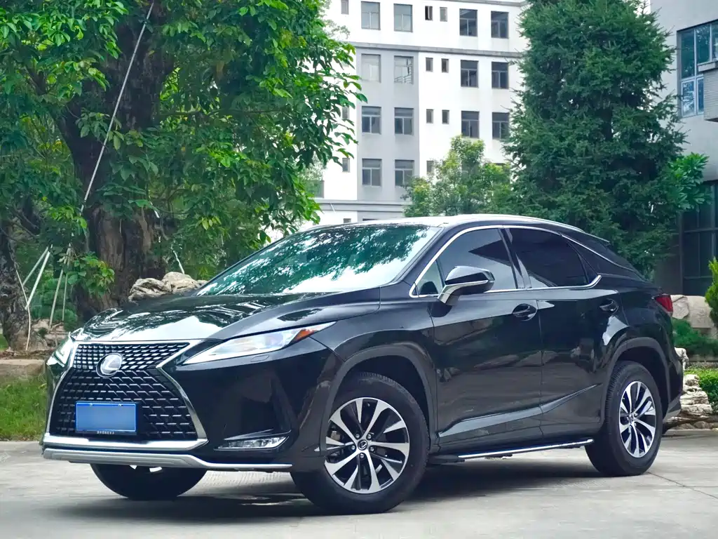 Lexus RX 2022
