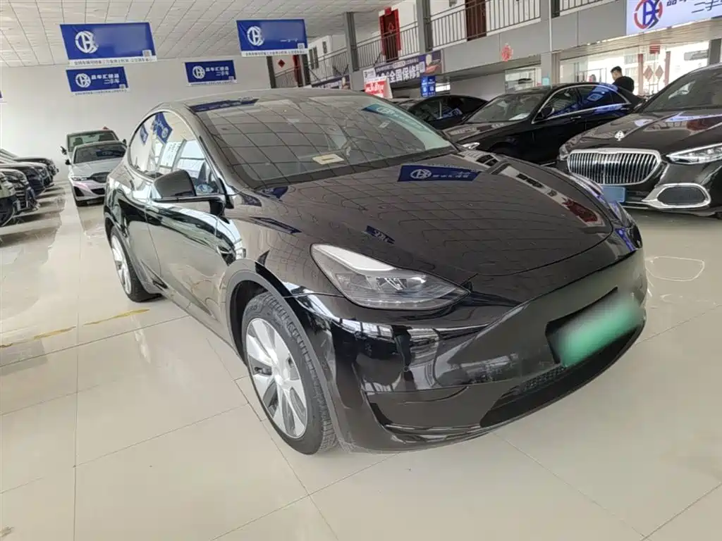 Tesla Model Y 2023 — фото 4