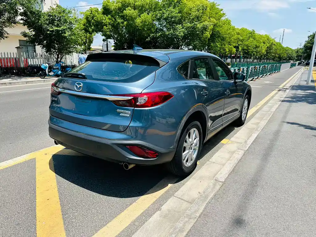 Mazda CX-4 2018 — фото 4