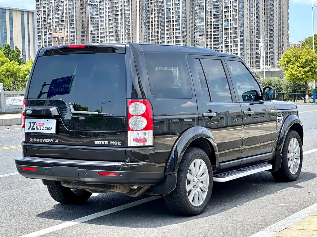 Land Rover Discovery 2012 — фото 16