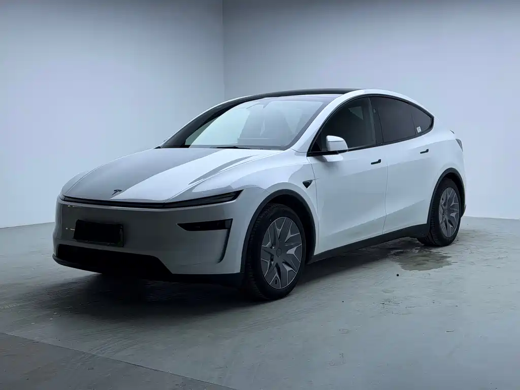 Tesla Model Y 2025