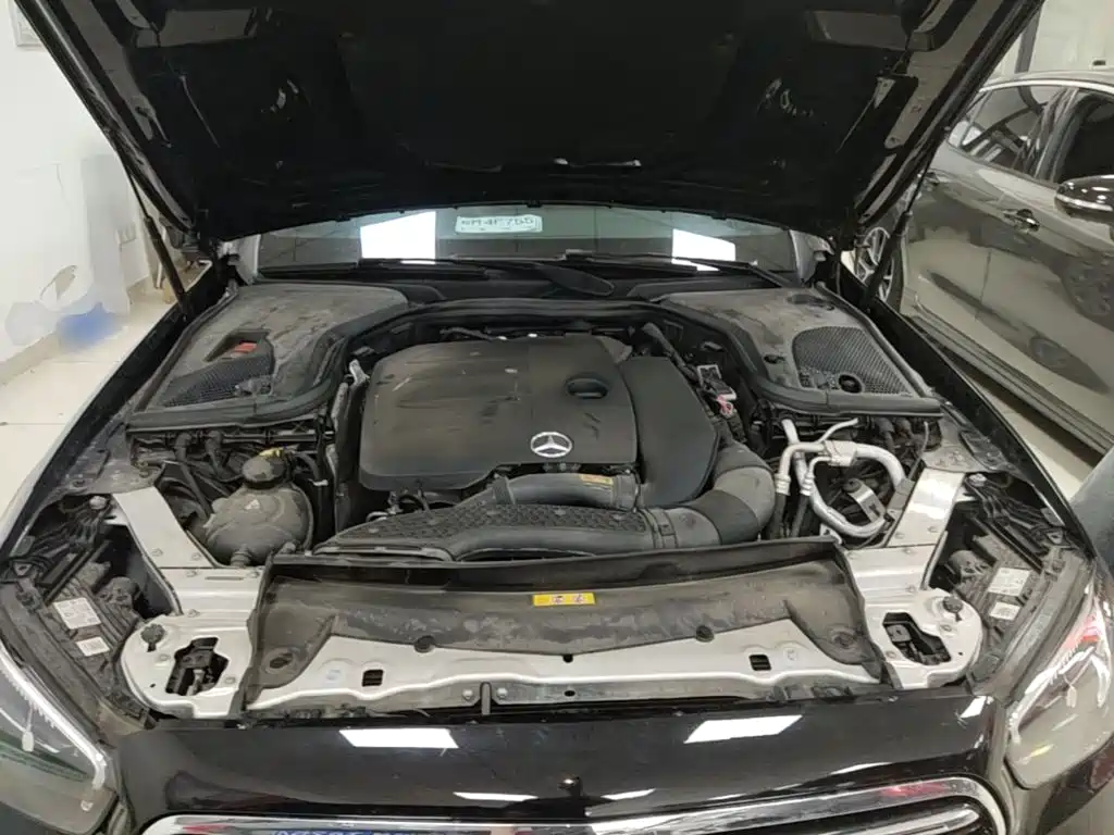 Mercedes-Benz E-Class 2021 — фото 20