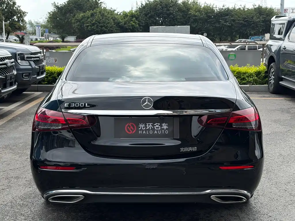 Mercedes-Benz E-Class 2022