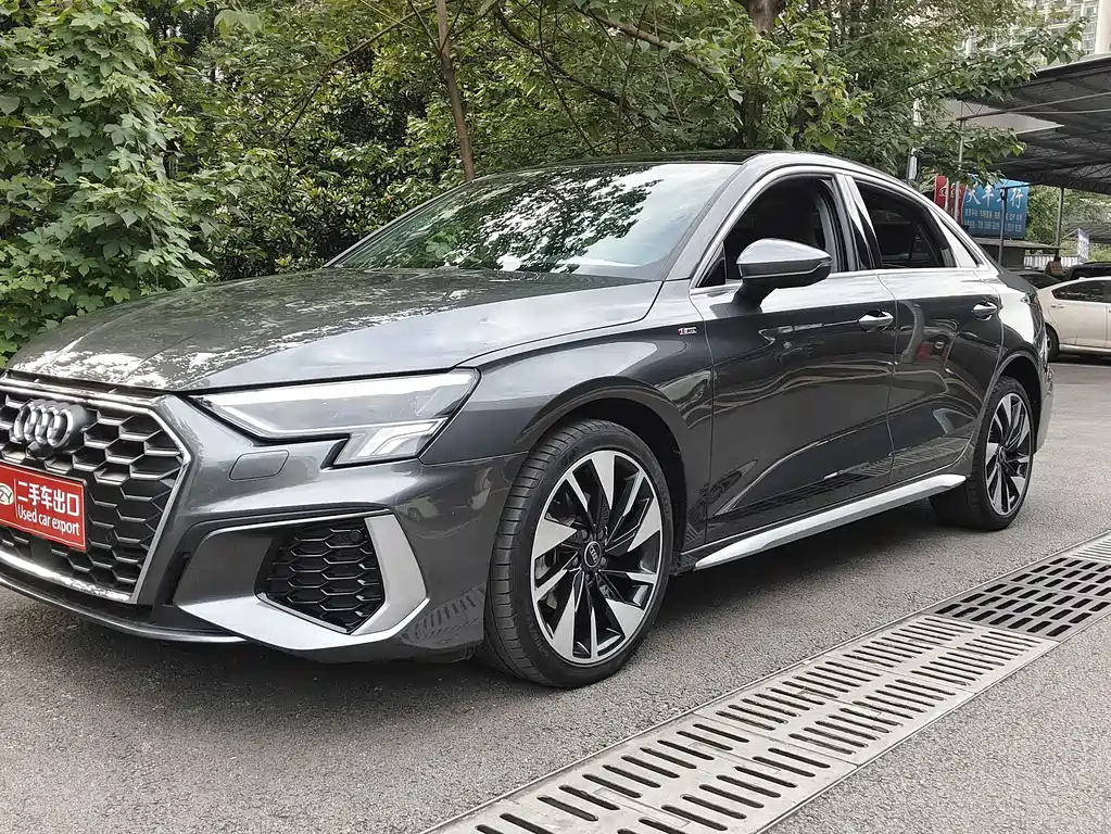 Audi A3 2023 — фото 1