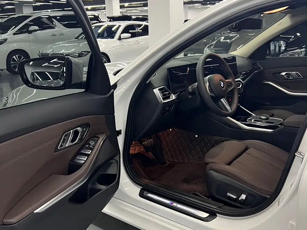 BMW 3 Series 2023