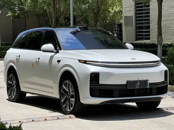 Li Auto L7 2025