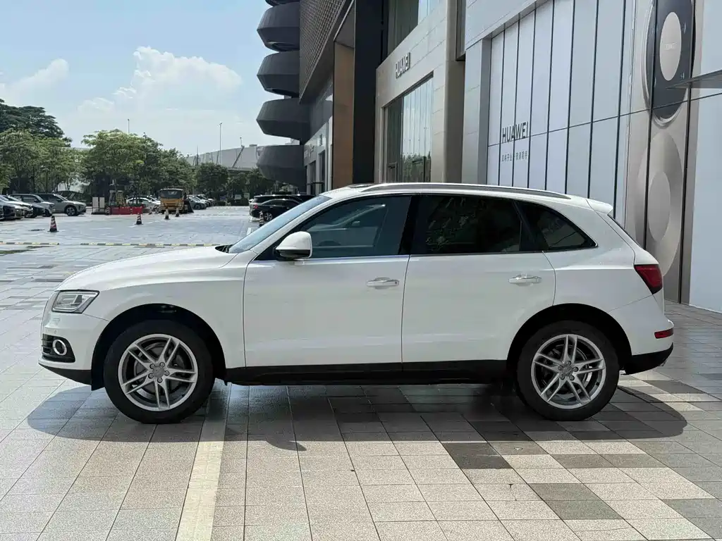 Audi Q5 2017 — фото 22