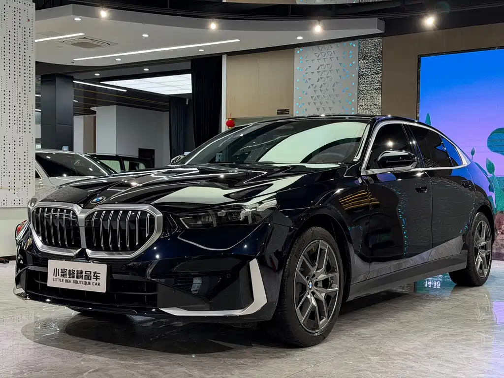 BMW 5 Series 2024