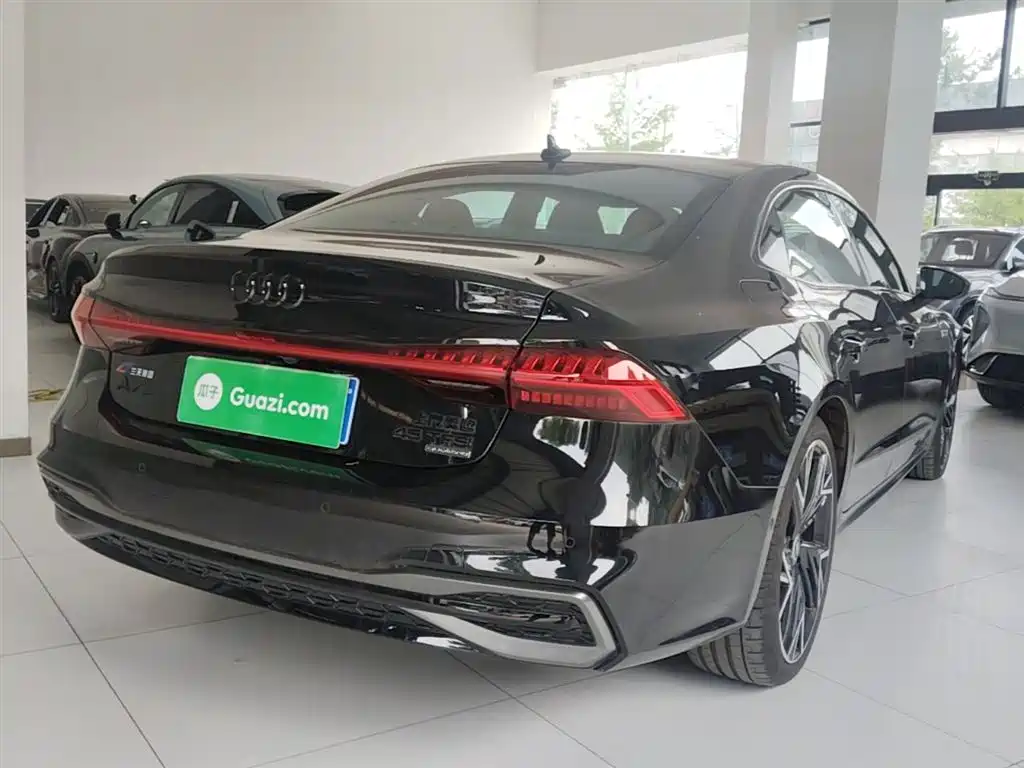Audi A7L 2025 — фото 7