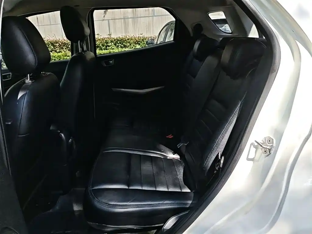 Ford Ecosport 2017 — фото 17
