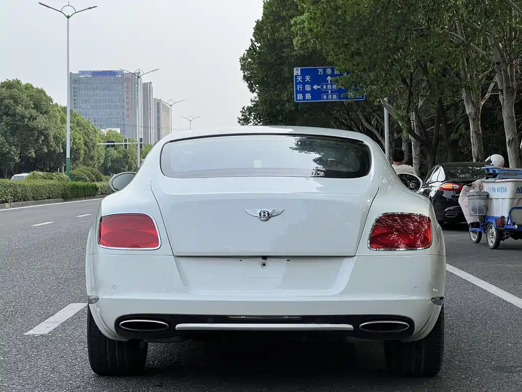 Bentley Continental 2013 — фото 6