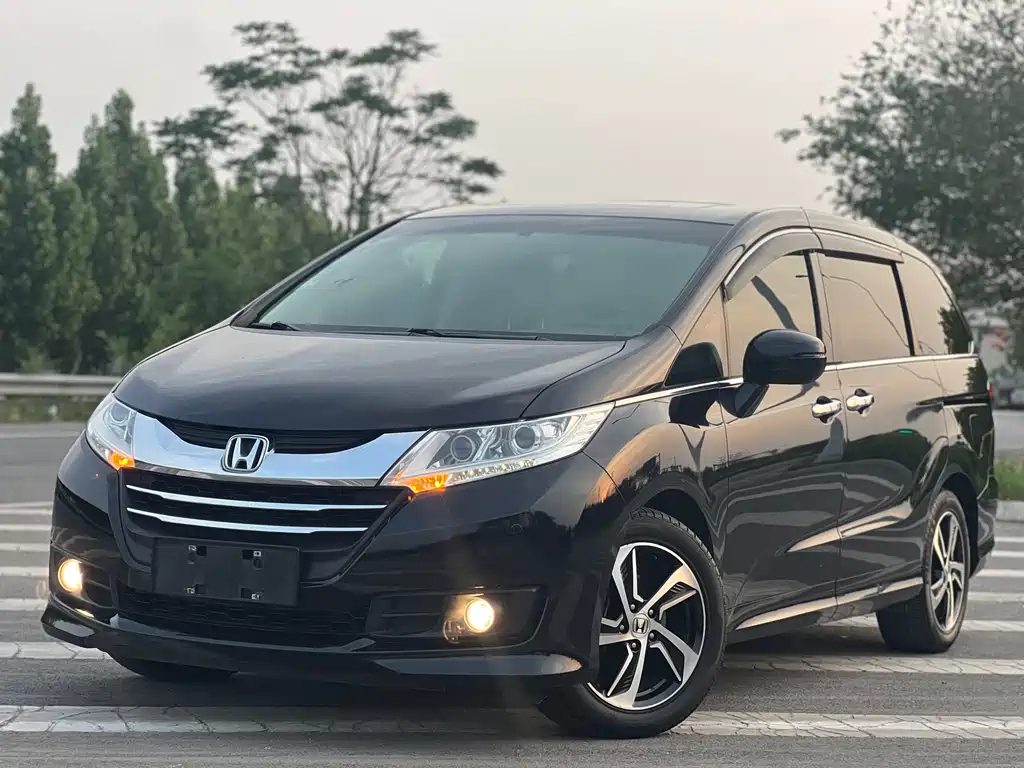 Honda Odyssey 2016 — фото 16