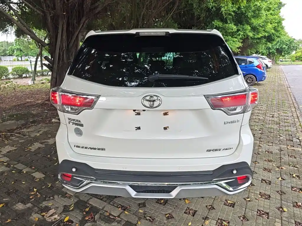 Toyota Highlander 2015 — фото 6