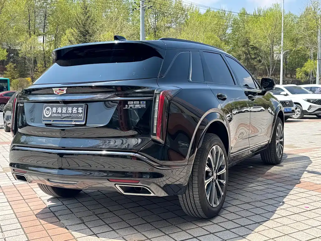 Cadillac XT5 2025 — фото 18