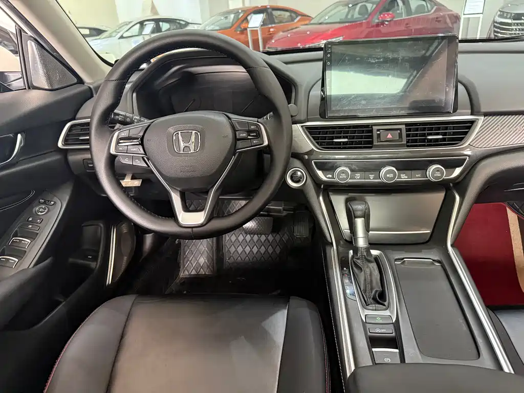 Honda Inspire 2021 — фото 9