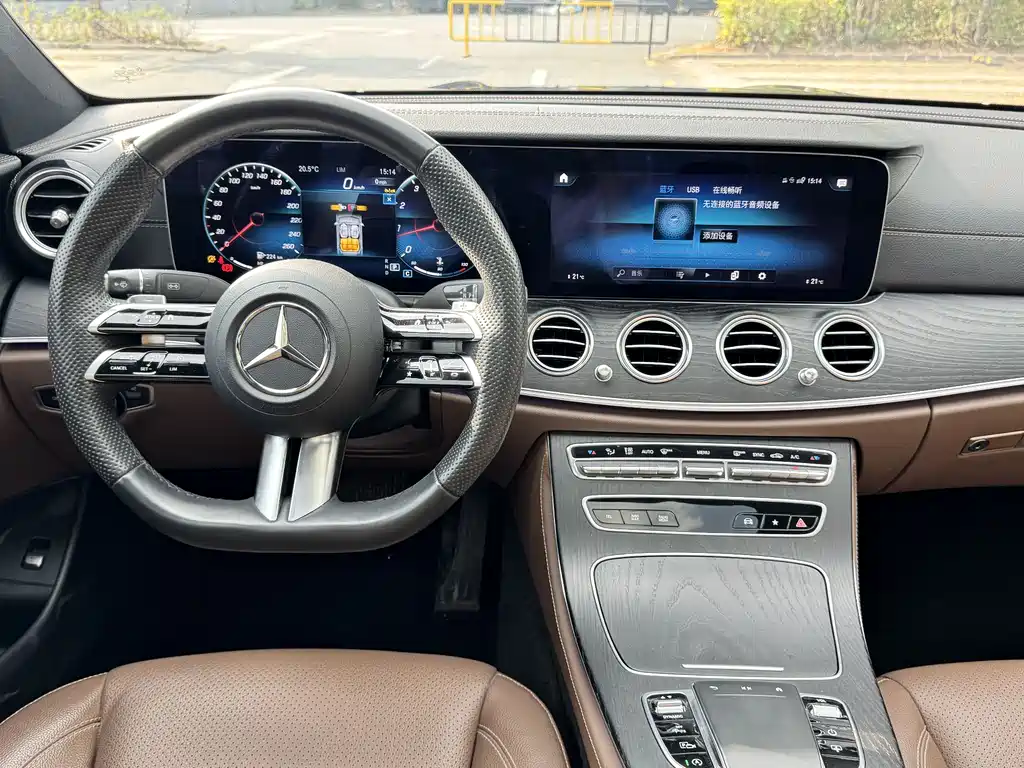 Mercedes-Benz E-Class 2022 — фото 8