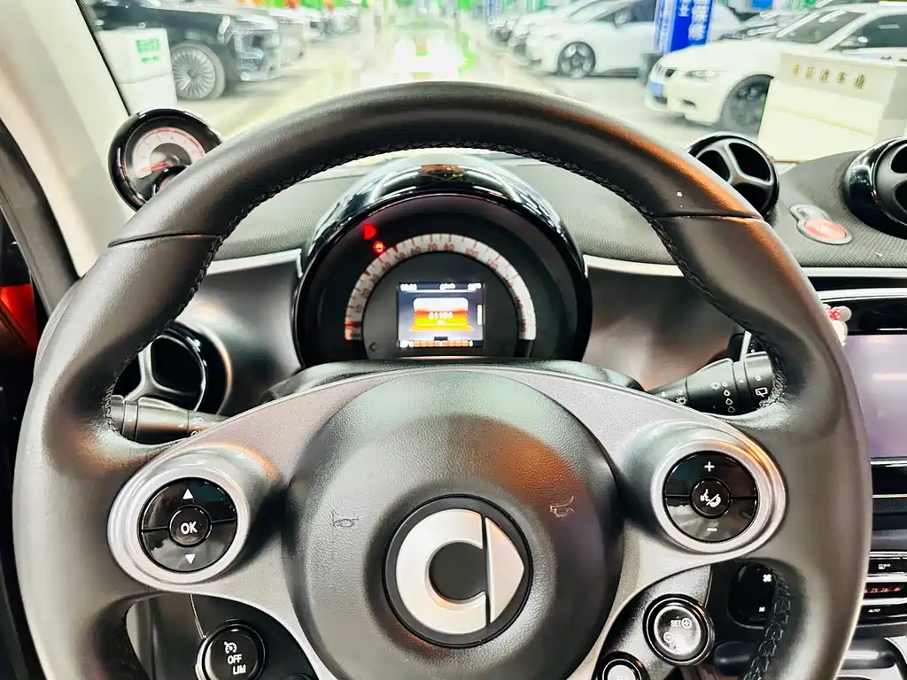 smart fortwo 2018 — фото 34
