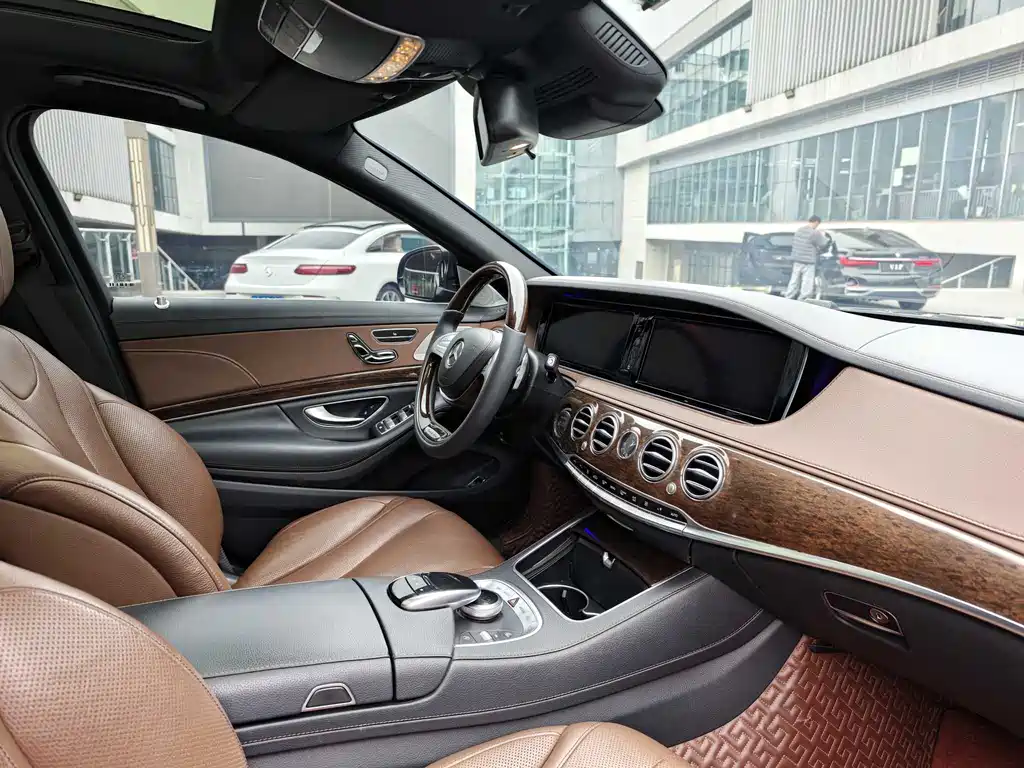 Mercedes-Benz S-Class 2015 — фото 18