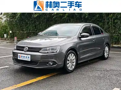 Volkswagen Sagitar 2014