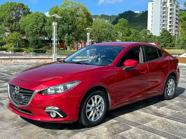 Mazda 3 Axela 2016