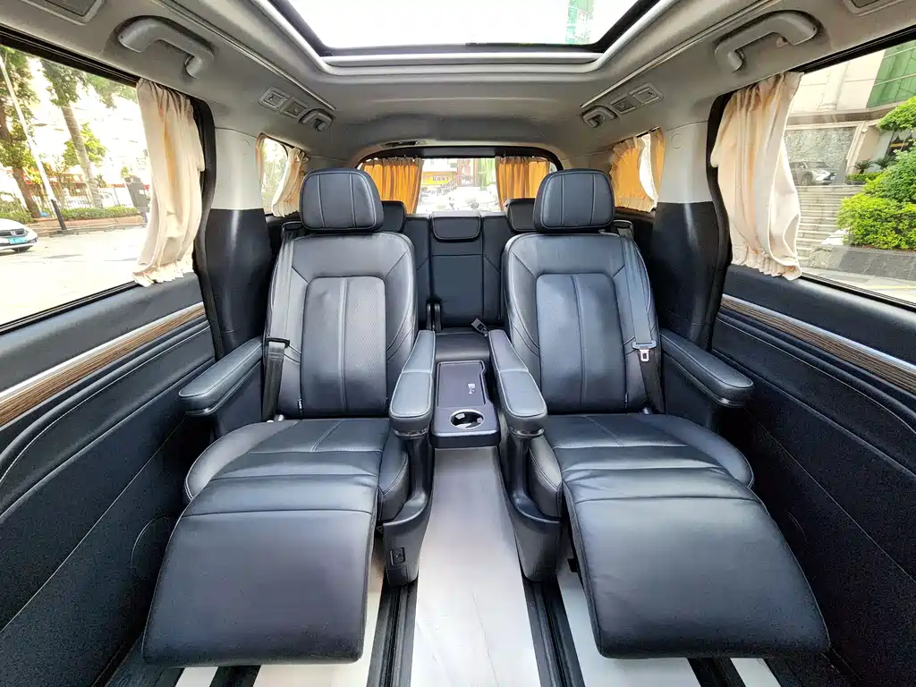GAC Motor Trumpchi M8 2022 — фото 18