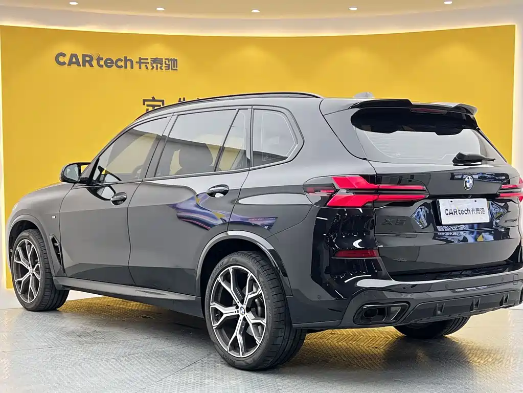 BMW X5 2025 — фото 32