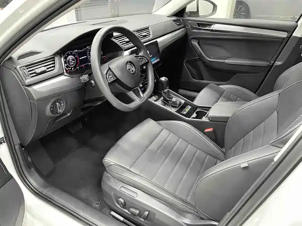 Skoda Superb 2022
