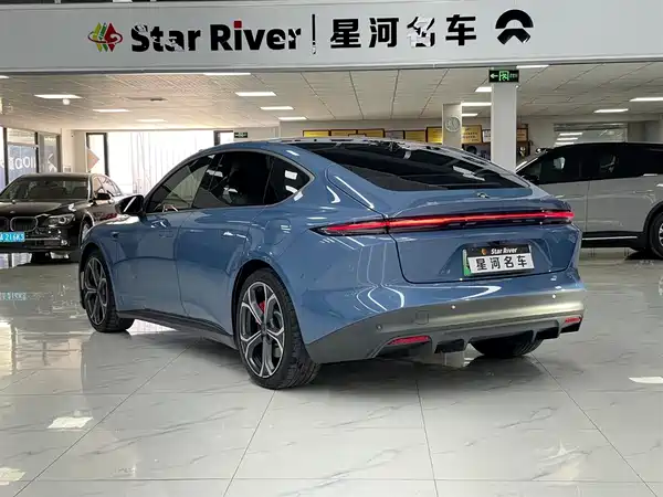 NIO ET5 2022