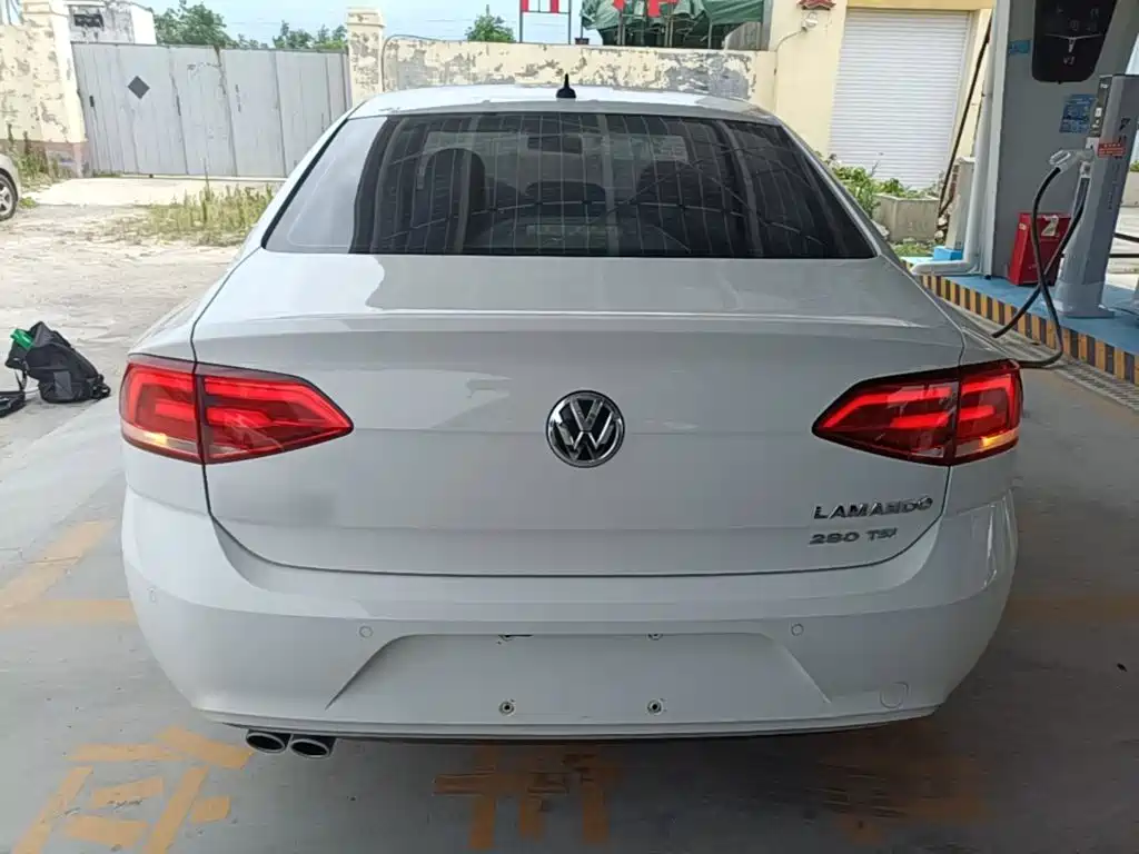 Volkswagen Lamando 2015