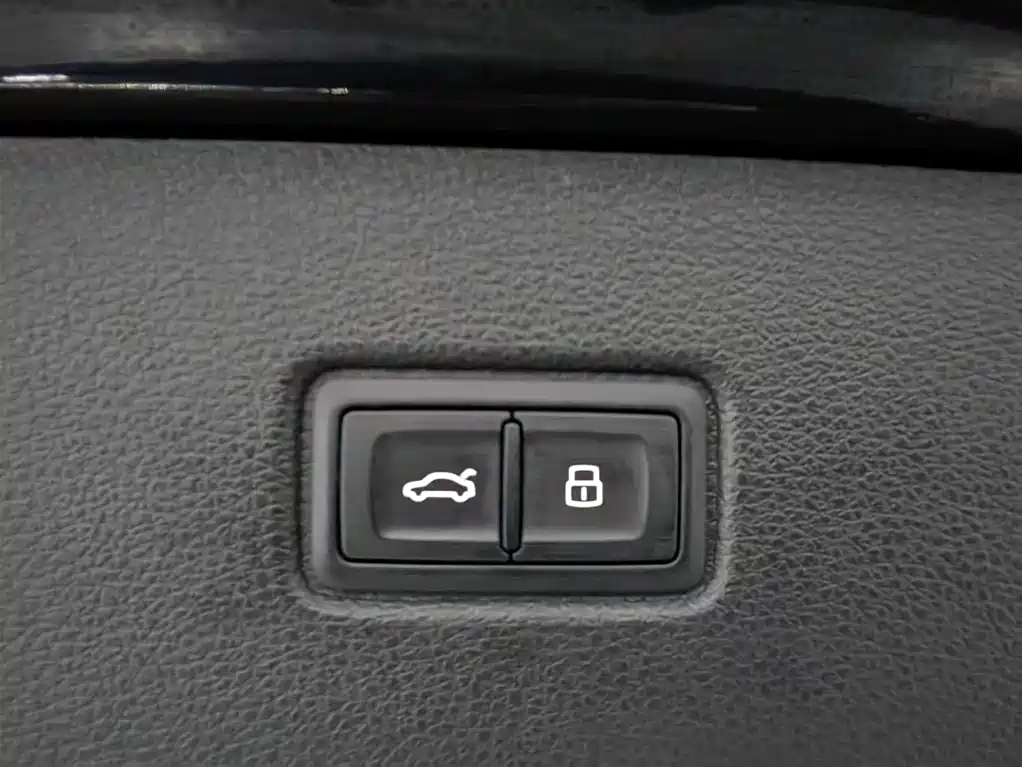 Audi Q7 2020 — фото 13