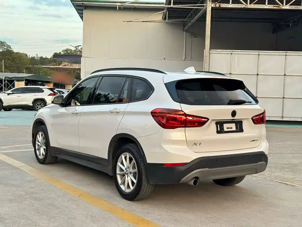 BMW X1 2019 — фото 21