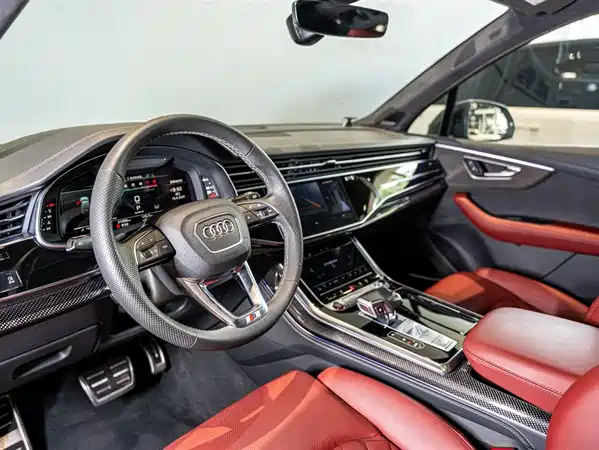 Audi SQ7 2024