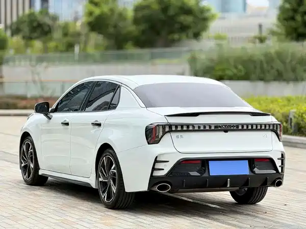 Lynk & Co 03 2024
