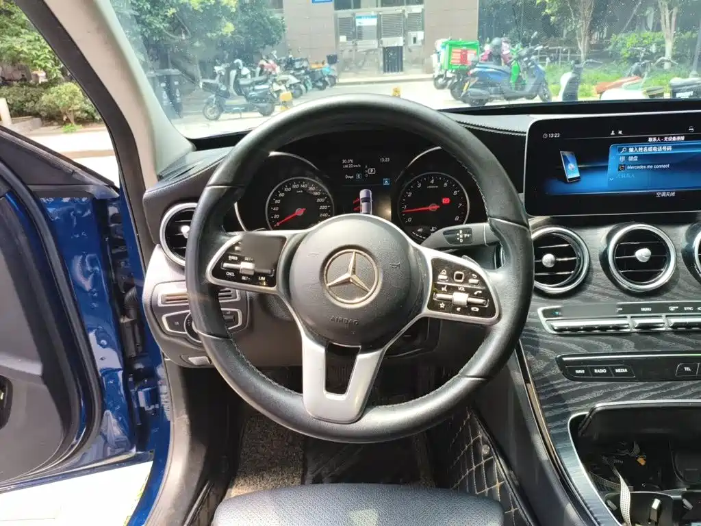 Mercedes-Benz C-Class 2019