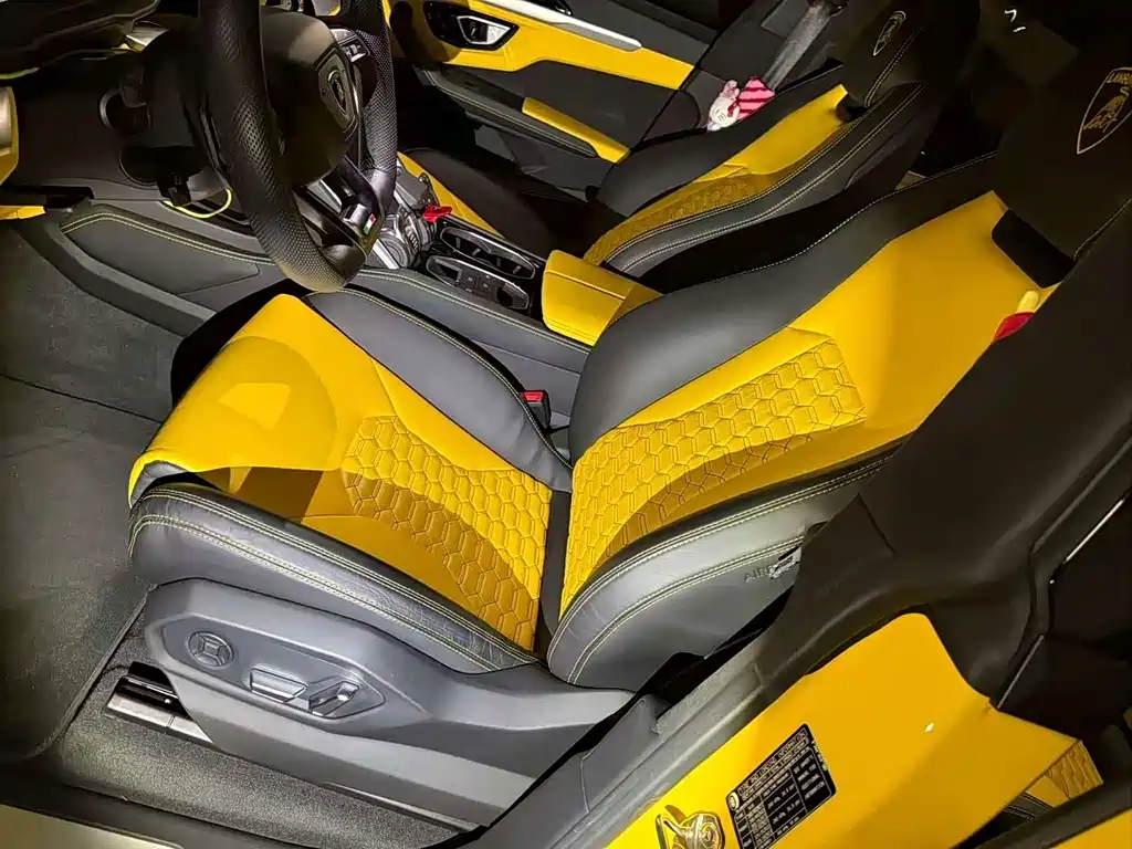 Lamborghini Urus 2021