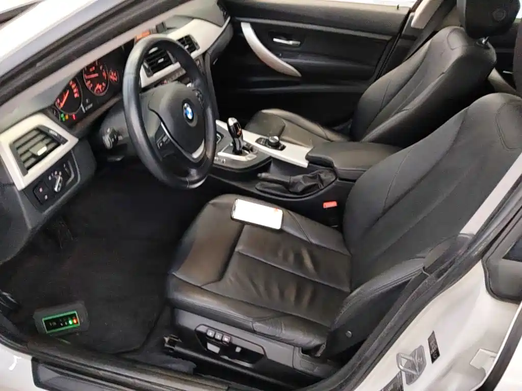 BMW 3 Series GT 2015 — фото 15