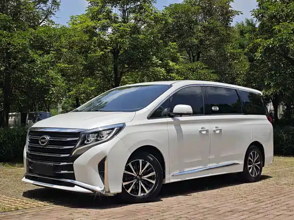 GAC Trumpchi M8 2022
