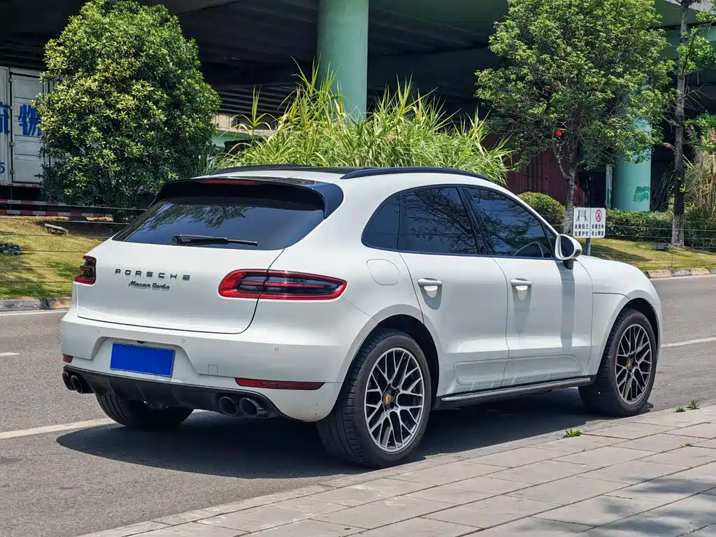 Porsche Macan 2016 — фото 6