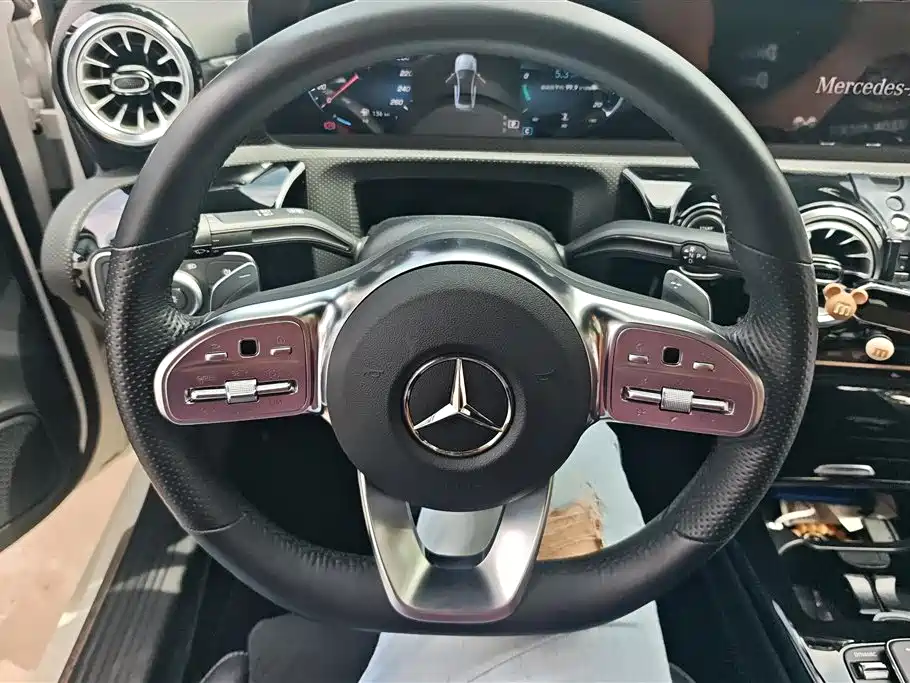 Mercedes-Benz A-Class 2023 — фото 15