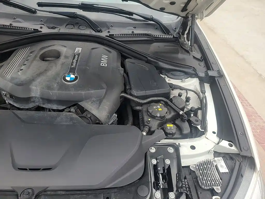 BMW 3 Series GT 2018 — фото 23