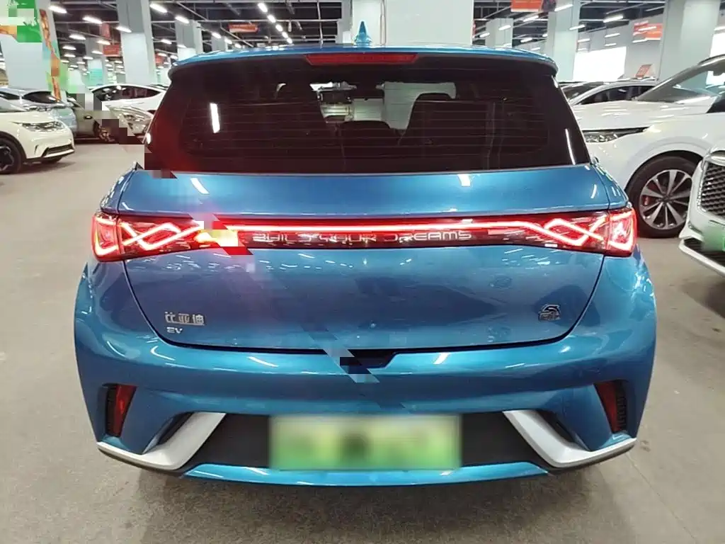 BYD Dolphin 2023