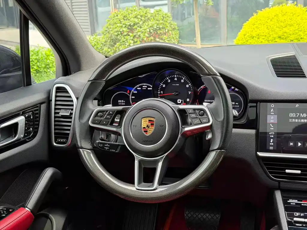 Porsche Cayenne 2020 — фото 11