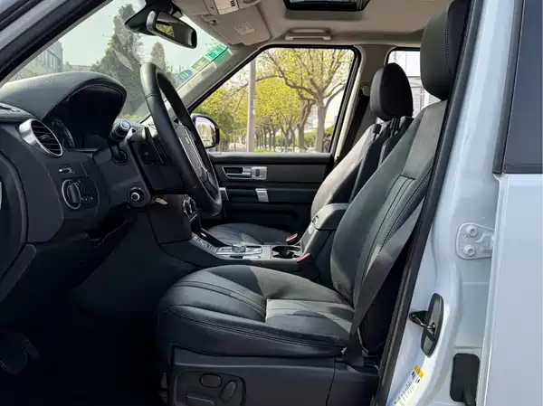 Land Rover Discovery 2016