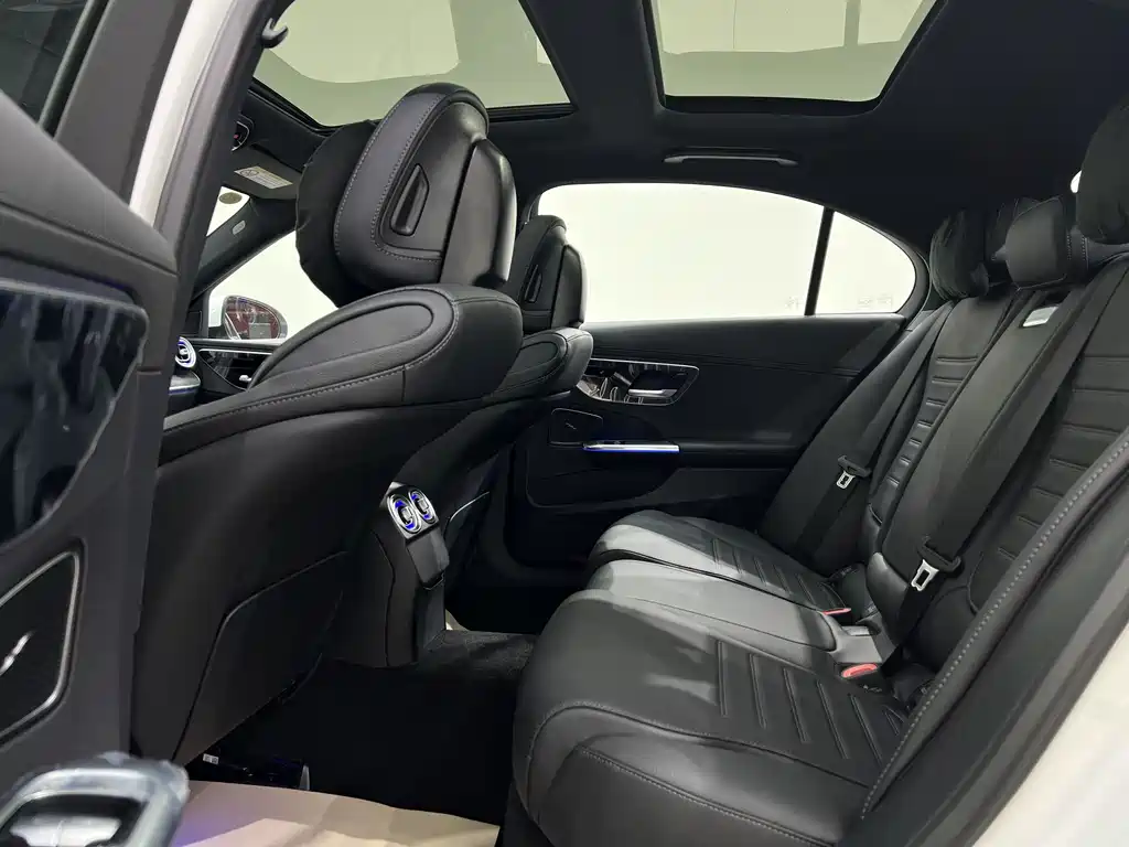 Mercedes-Benz C-Class 2026