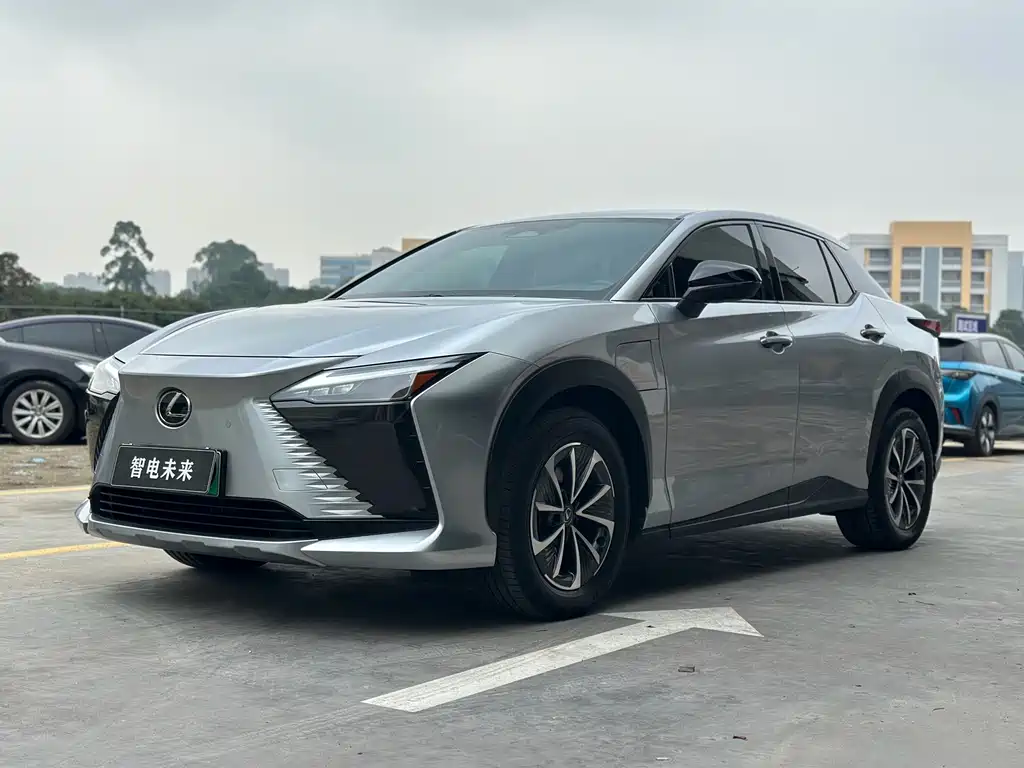 Lexus RZ 2023 — фото 1