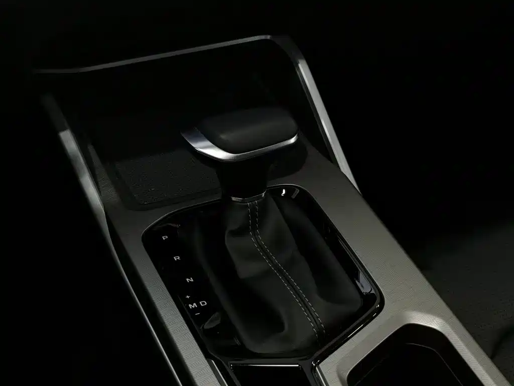 Geely Emgrand 2023 — фото 13