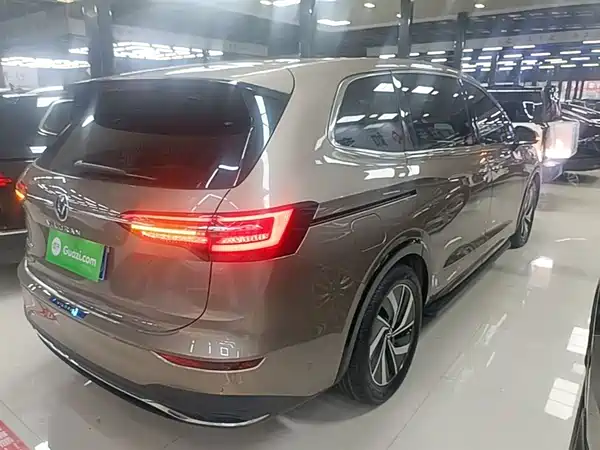 Volkswagen Viloran 2020